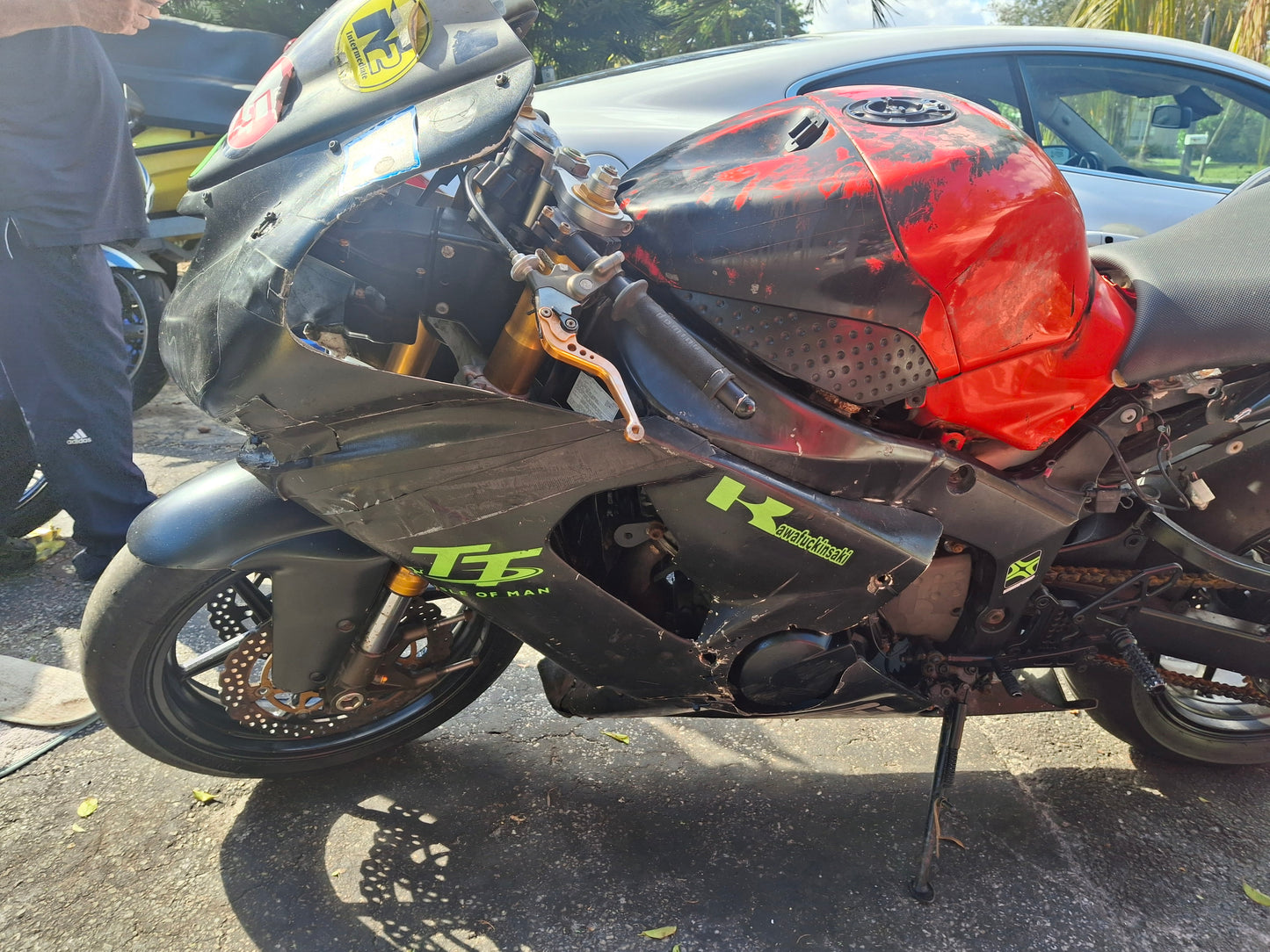 05 Kawasaki 636 Racing Bike ZX636 Streetfighter Clean Title 18,000 Miles