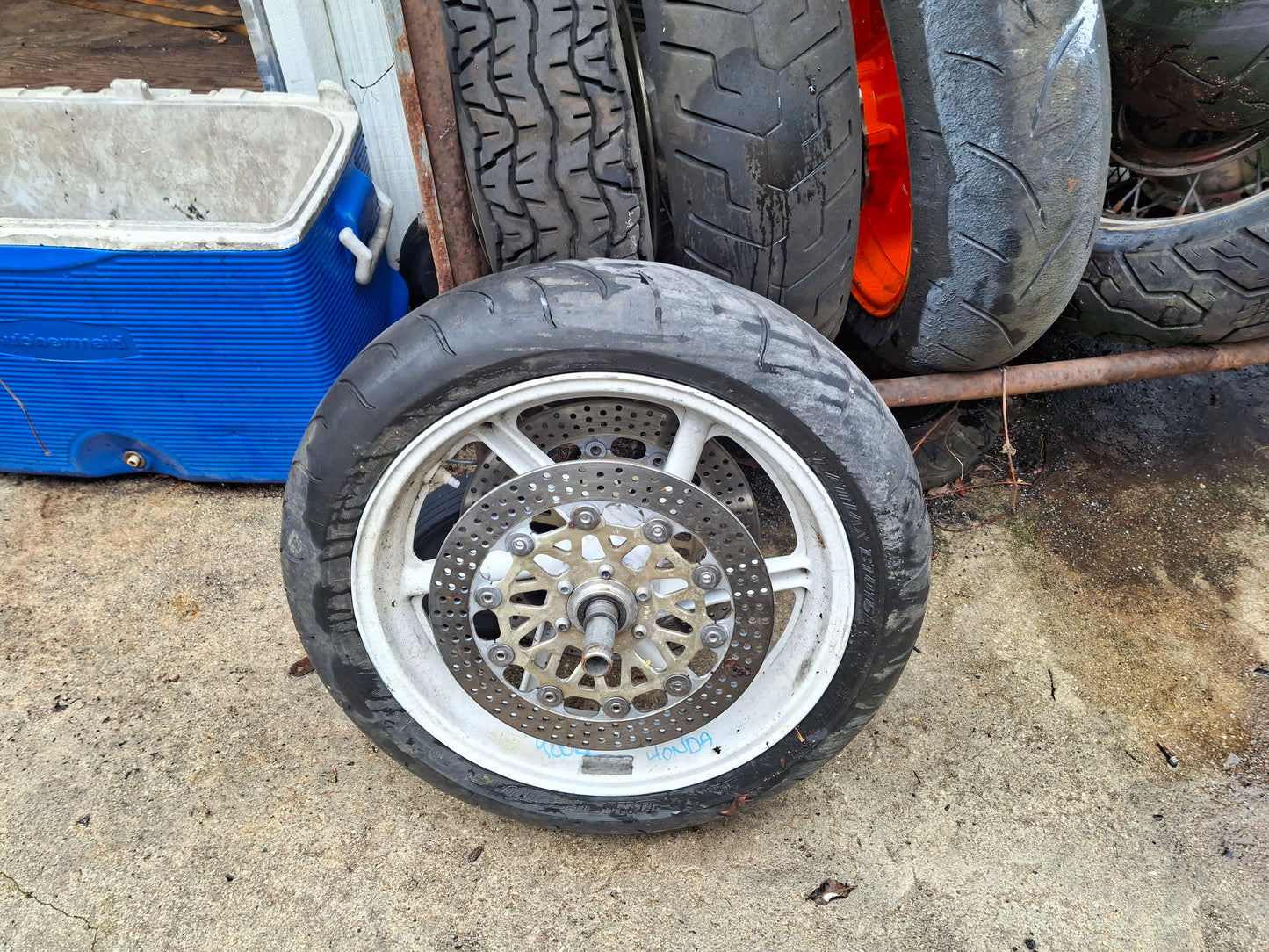 93 Honda CBR900RR Front Rim 900RR Wheel w Speedo Drive